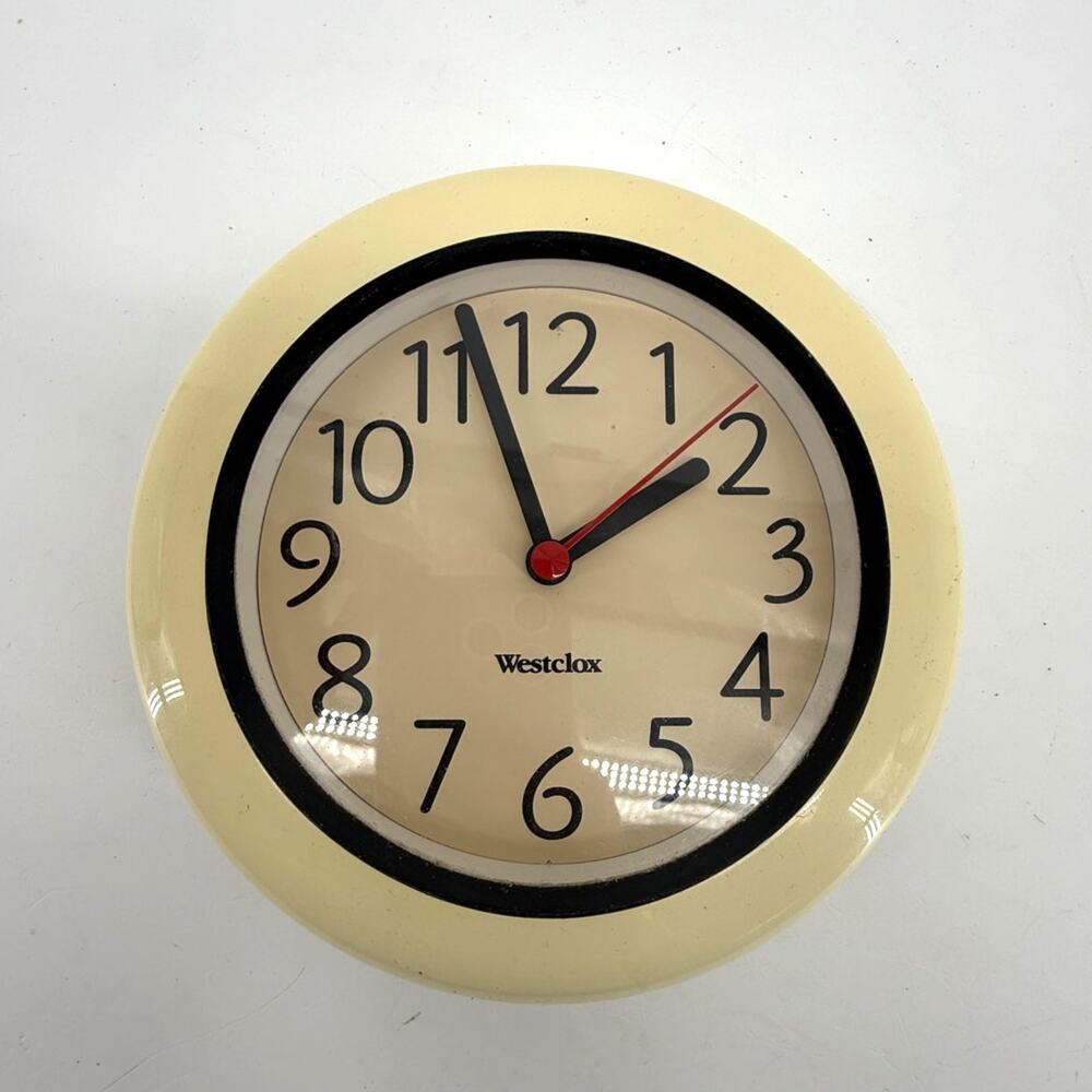 Westclox Vintage Cream Wall Clock Black Numerals Red Second Hand 10.5"  Quartz